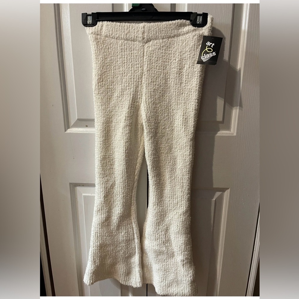 Art Class Light White Flare Leg Elastic Waist Cozy Pants -- Girls'